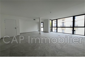 appartement à la vente -   66000  PERPIGNAN, surface 106 m2 vente appartement - APR684580